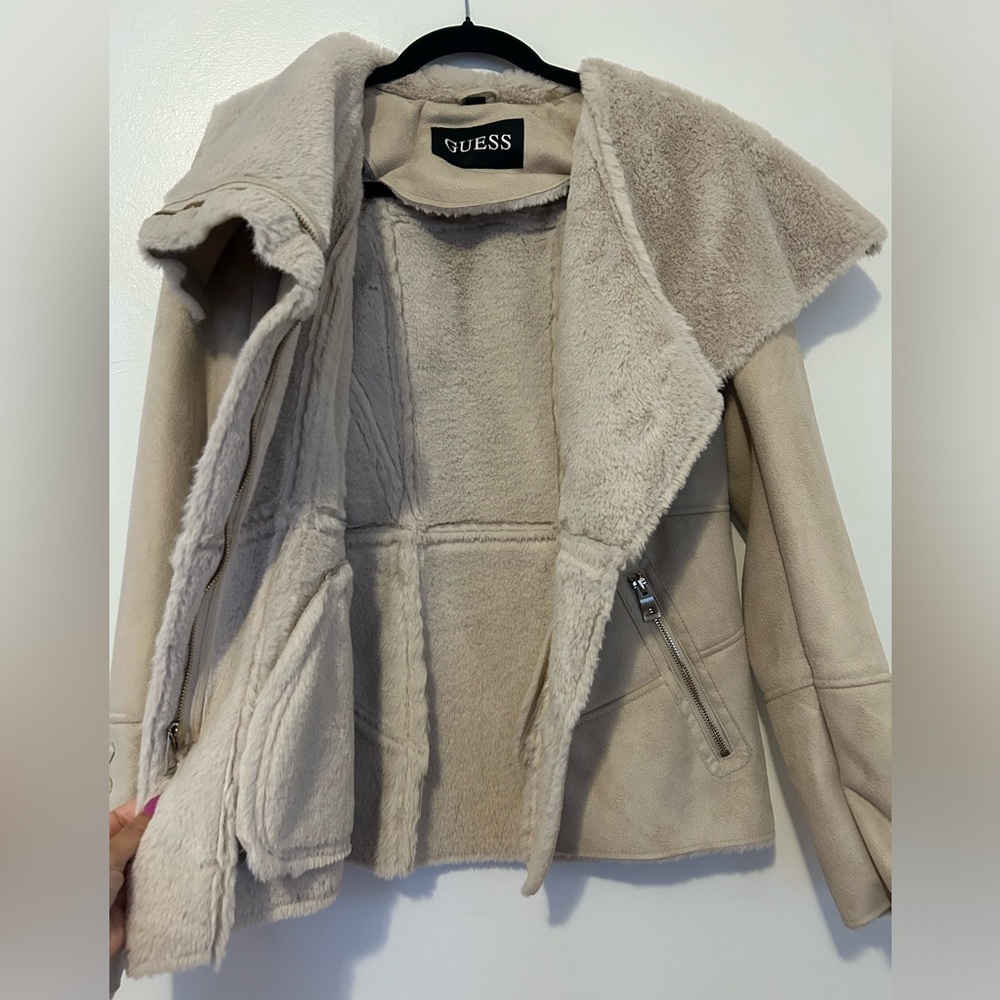 Guess Jacket Size Small - Picture 3 of 5